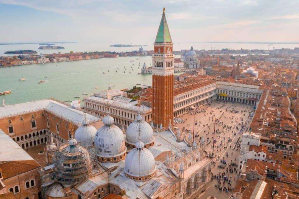 Casa Carla - Comodo Appartamento In Venice Cannaregio - 2 Camere Private 외부 사진